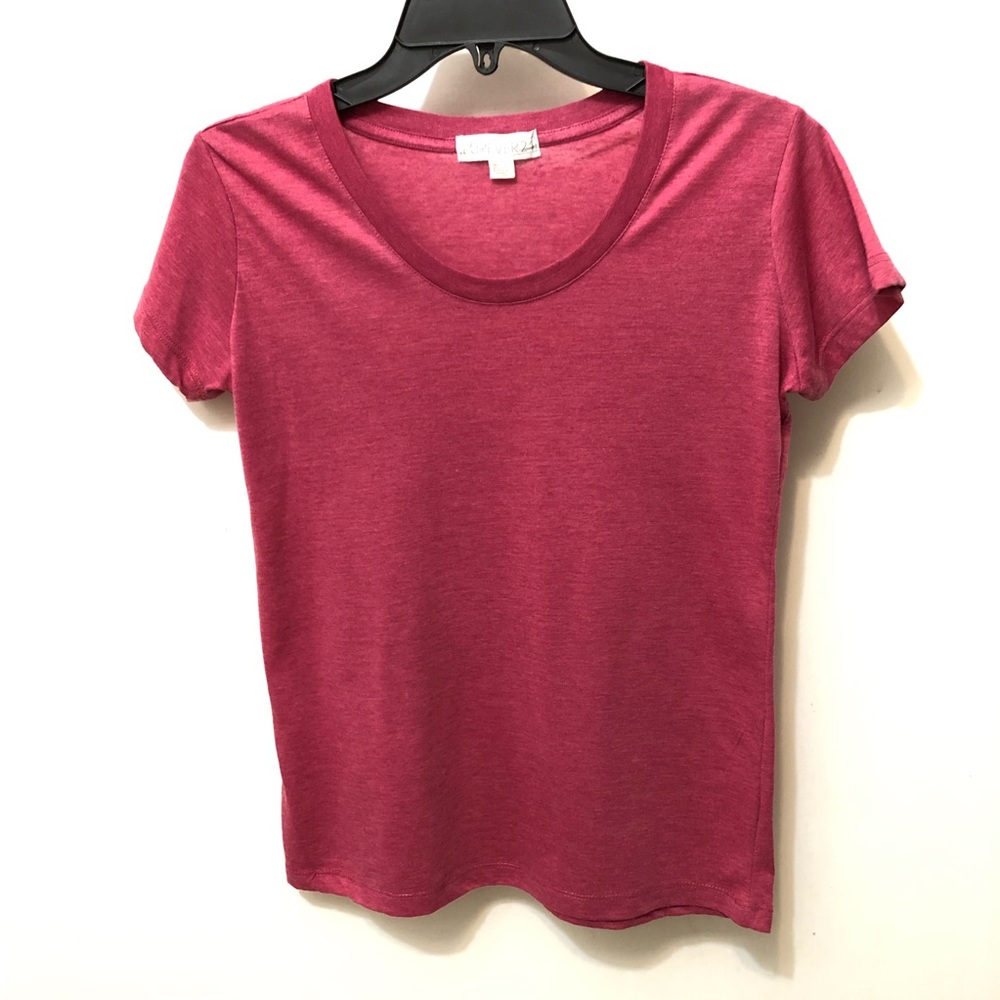 Forever 21 pink t-shirt size M